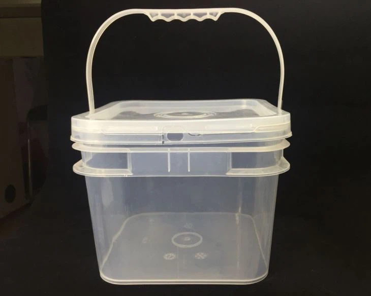 clear plastic bucket