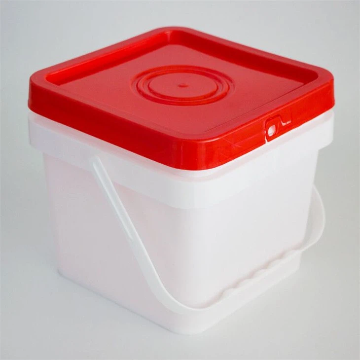 1 gallon square plastic bucket